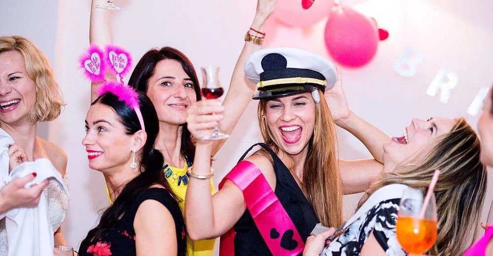 Hen party murder mystery